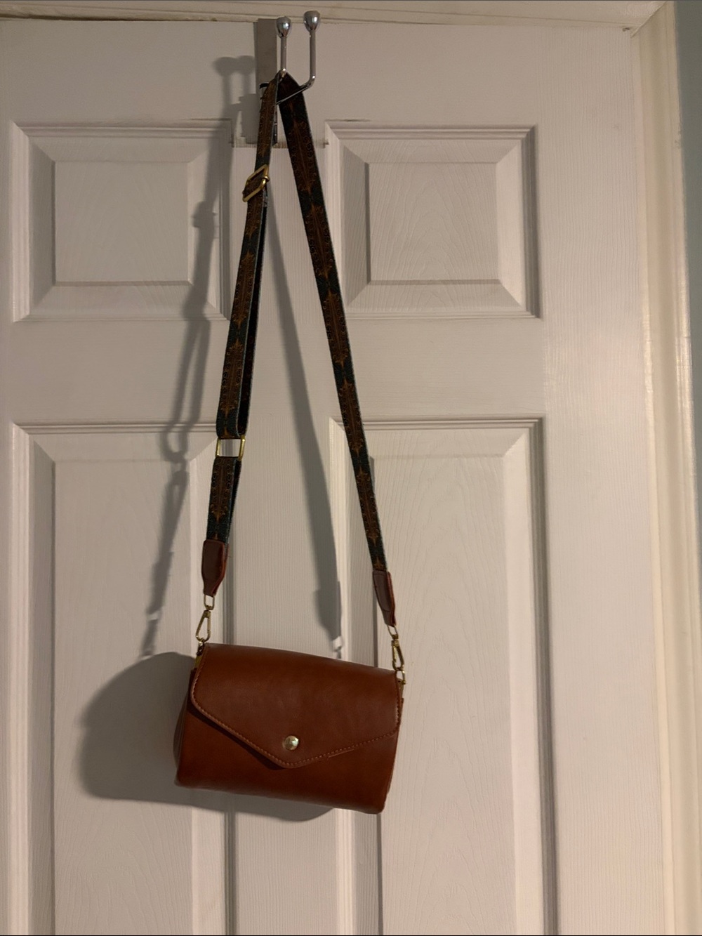 Leather Crossbody Bag in Brown -like new